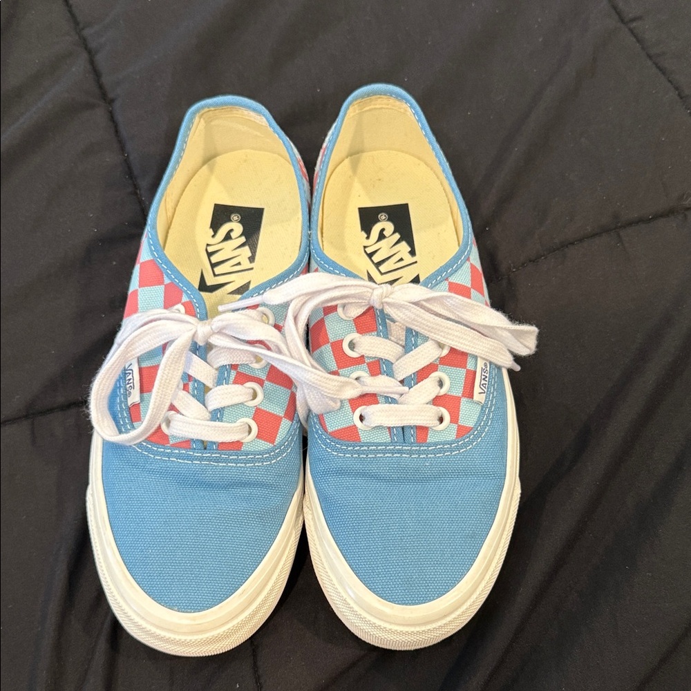 Vans Unisex Checkered blue pink tennis skater shoe women’s 6.5 men’s 5.0